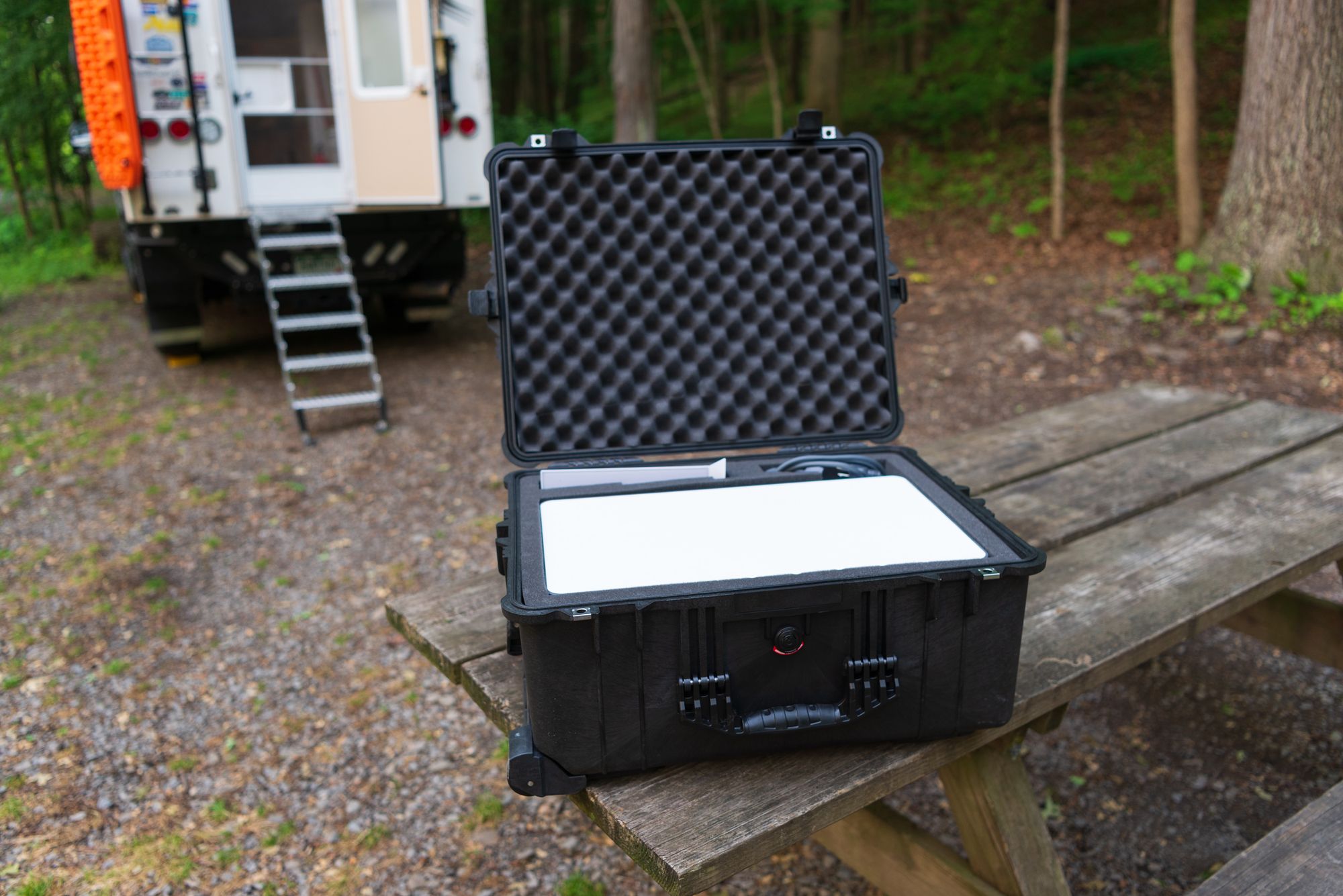 Starlink Travel Case Review + Alternatives - Starlink Hardware